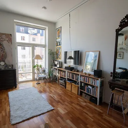 Giraffe Loft Apartment Helsinki