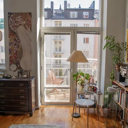 Giraffe Loft