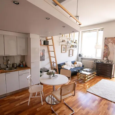 Giraffe Loft *